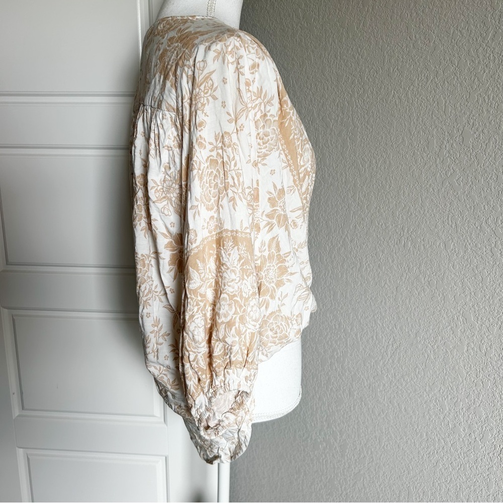 Petal & Pup Kendra Floral Wrap Blouse High Low - Picture 5 of 14